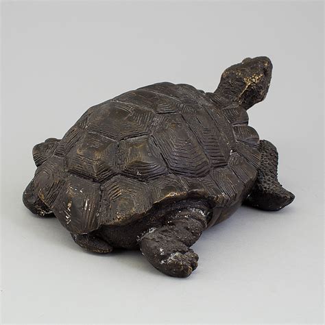 A tortoise bronze sculpture, late 20th century. - Bukowskis