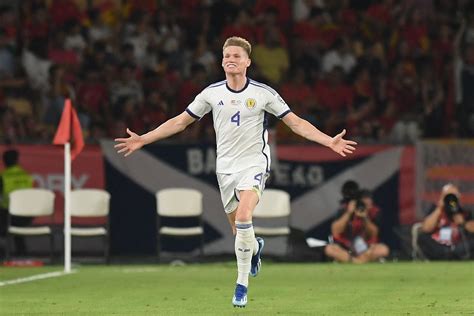 Video Scott Mctominay Scores Remarkable Free Kick On Scotland Duty