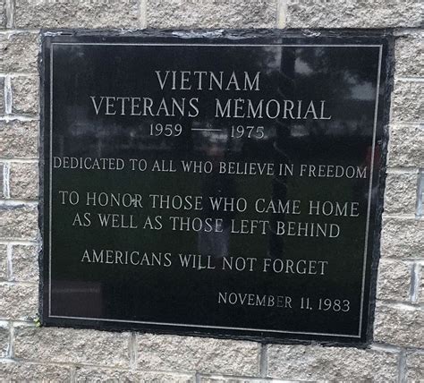 Vietnam Veterans Memorial A War Memorial