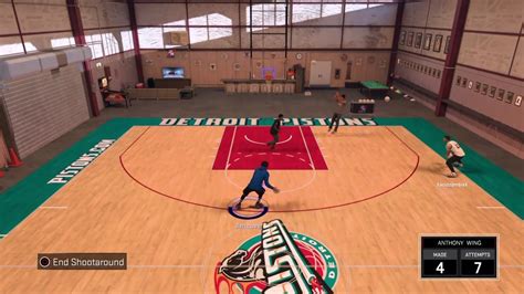 NBA 2K17 HOW TO DO THE MOMENTUM CROSSOVER AND BEHIND THE BACK LIKE