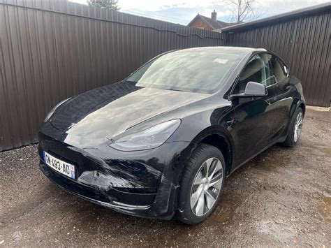 Tesla Model Y Kwh Off Road Crossover M A