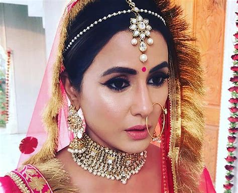 Hina Khan Looked Stunning In Her Bridal Look Photos | HerZindagi