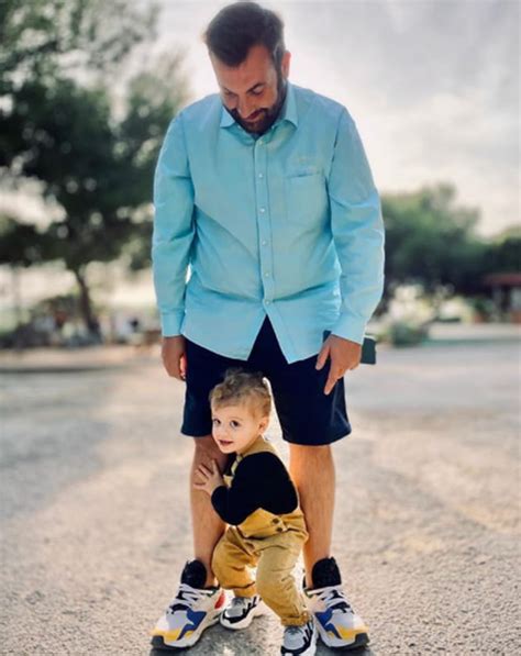 Laurent Ournac et son fils Léon 18 mois sur le tournage de Camping