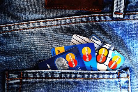 20 Credit Card Debt Statistics For 2025 Fortunly