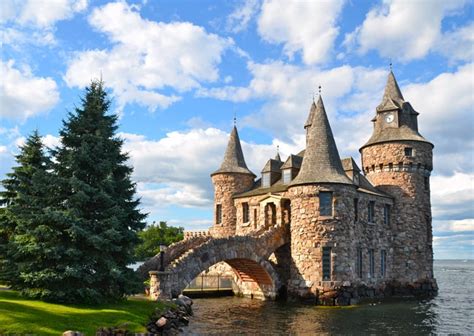 14 Magical Castles in New York - christineabroad.com