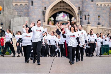 PHOTOS, VIDEO: 100 Disney Characters Dance to 'Remember the Magic' at ...