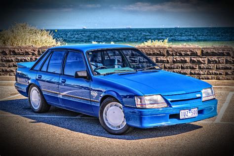 Brock’s ‘Blue Meanie’ Commodore auctioned | cars4starters