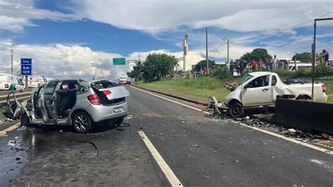 Tr S Pessoas Da Mesma Fam Lia Morrem Em Grave Acidente Na Anhanguera