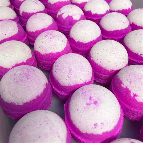 The Soap House Wholesale Bath Bombs Ice Queen Bath Bomb