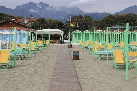 Bagno Bruno Forte Dei Marmi Lu Prenotazione Online Spiagge It