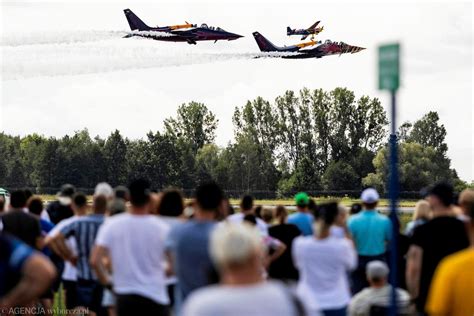 Air Show 2023 Śmigłowce samoloty skoczkowie W Radomiu pokazy