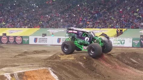 Grave Digger At Monster Jam 2016 In Detroit Youtube