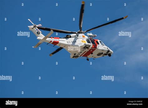 Sea rescue helicopter Stock Photo - Alamy