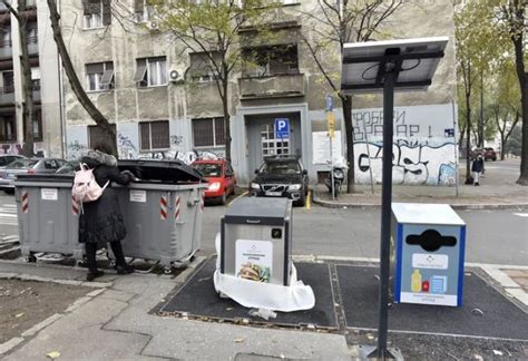 Gra Ani Tvrde Da Su Vidjeli Kako Se Sme E U Crnim Kesama Iz