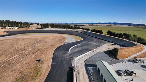 Supercars driver turns first laps at One Raceway