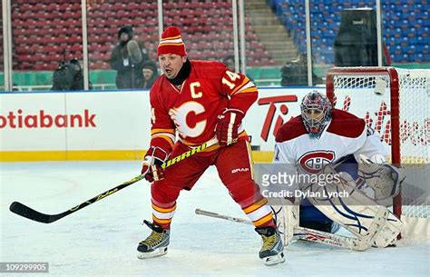 222 Theo Fleury Flames Stock Photos High Res Pictures And Images