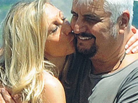 Pino Daniele La Compagna Amanda E I Fratelli Esclusi Dal Testamento