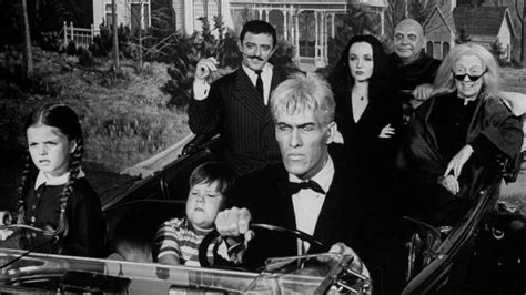 Os únicos atores importantes ainda vivos da série da família Addams dos