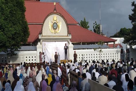 Salat Id Di Masjid Gedhe Kauman Din Syamsuddin Singgung Pemilu 2024