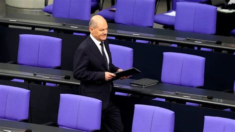 Regierungserklärung im Bundestag Bundeskanzler Scholz warnt vor einer