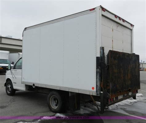 1999 Chevrolet Express 3500 Cargo Box Truck In Junction City Ks Item