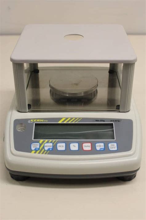 Kern PFB 200 3 Precision Balance LabMakelaar Benelux