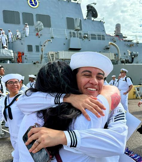 Uss Mason Returns To Mayport From Combat Deployment United States