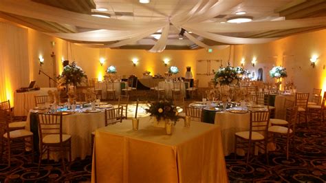 Holiday Party at Best Western Thousand Oaks Inn - Blossom Events