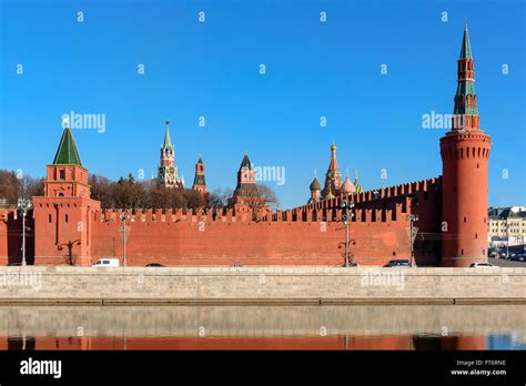 Kremlin buildings hi-res stock photography and images - Alamy