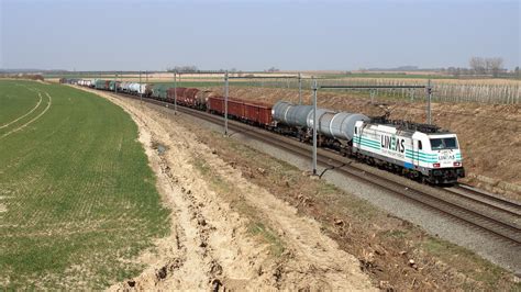 Lineas 186 258 Jeuk Lineas Railpool 186 258 41599 Antw Flickr