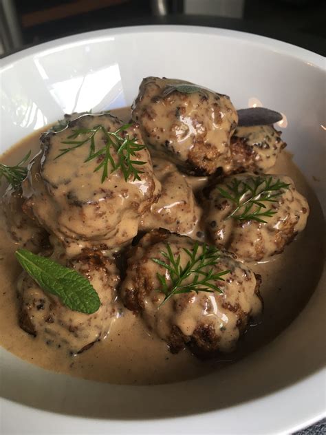 Swedish Meatballs in Gravy – Hestan Cue Recipes