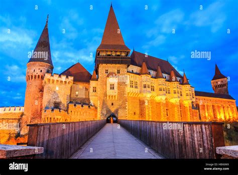 Hunedoara Corvin Schloss Fotos Und Bildmaterial In Hoher Aufl Sung