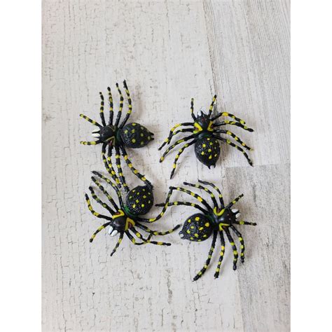 Yellow Spotted Spider Tarantula Set Halloween Decor Scary Etsy