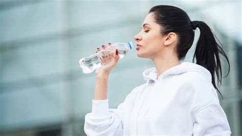 Acqua In Bottiglia Vs Acqua Del Rubinetto Qual La Migliore Te Lo