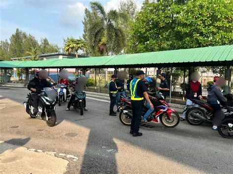 193 Saman 12 Motosikal Disita Dalam Ops Khas Utusan Malaysia