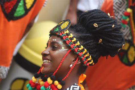 Olodum Se Prepara Para Primeiro Dia Do Carnaval E Aquece Pelourinho Ao