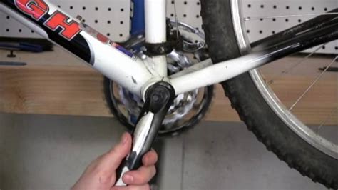 Installing A Bicycle Crank Arm Youtube