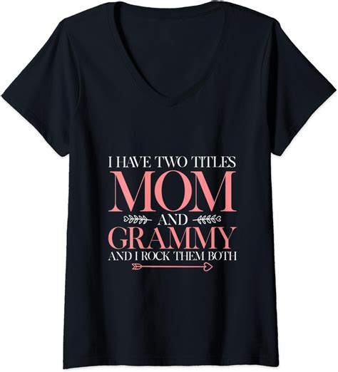 Womens Mom And Grammy Funny Grandmother T V Neck T Shirt Clothing Shoes And Jewelry