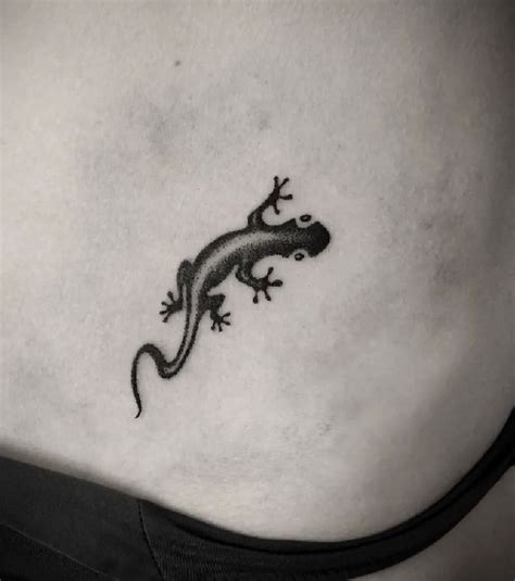 10 Rocking Gecko Tattoo Designs With Images | Styles At Life