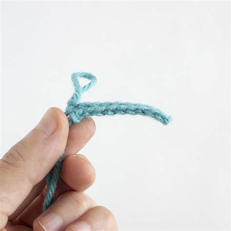 How To Crochet In Both Loops Or Back Bumps Of A Chain A Menagerie Of