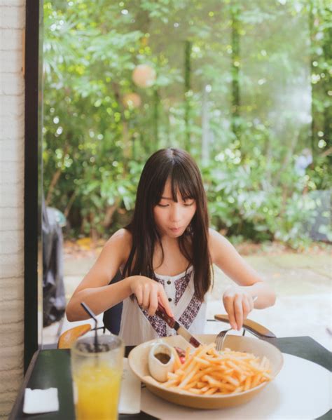 Nogizaka46 Yuki Yoda First Photobook Hyuga No Yuki Yoda Nogizaka