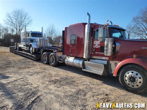 Day Cab Vs Sleeper Cab Semi Trucks Which Is Best For Heavy Hauling