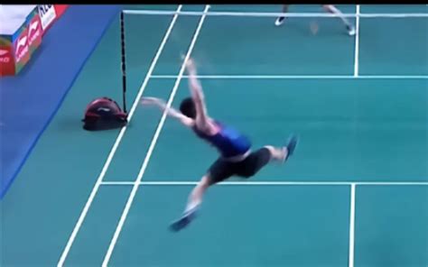 李梓嘉招牌大章鱼杀球，杀球的魅力。 杨玉环磷酰胺 Badminton 哔哩哔哩视频