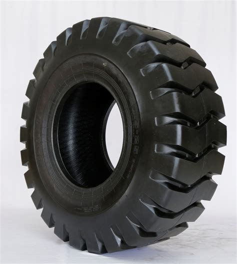 Off The Road Tyre OTR Tyre 20 5 25 Suitable For Mining Dump Truck And