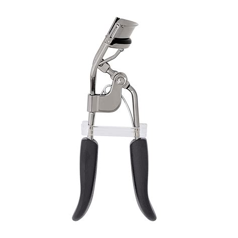 The E L F Eyelash Curler Makes A Second Coat Of Mascara Unnecessary