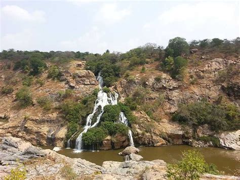 Hogenakkal Falls Hogenakkal | Hogenakkal Falls images, best time to visit