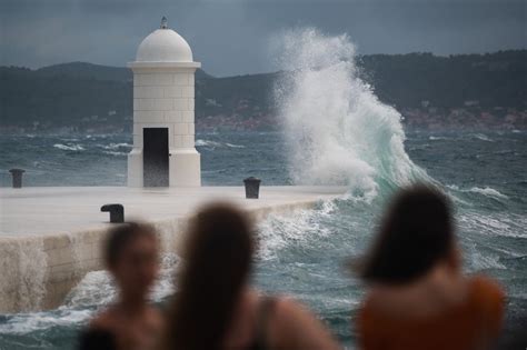 Slobodna Dalmacija Ponovit ćemo kako se morate ponašati u slučaju