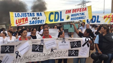 Manifestantes Fecham Rodovia Em Protesto Contra Precariedade De