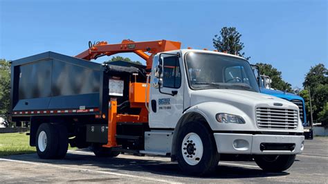 Signs You Need a Grapple Truck – Route Ready Trucks