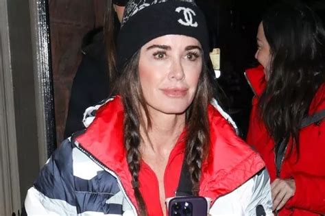 Kyle Richards And Estranged Husband Mauricio Umansky Reunite On Ski